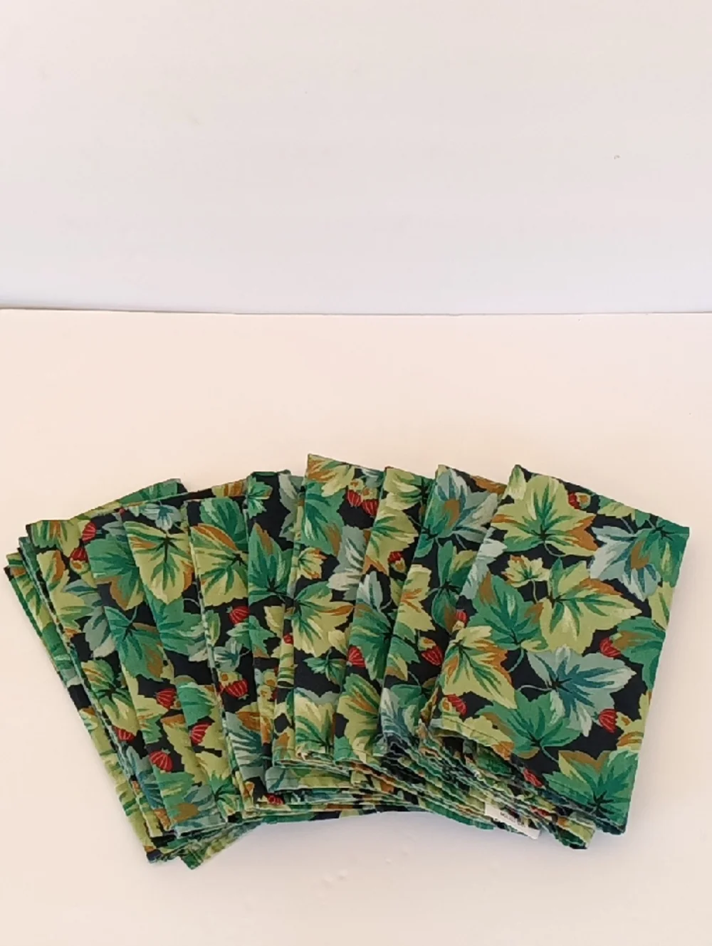 Set Of 10 Di Lewis Vintage Clock Napkins Green Leaf And Fruit Print